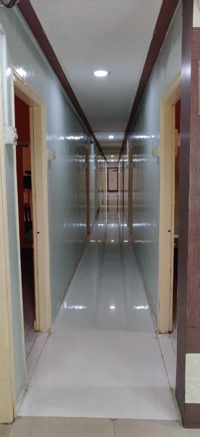 Hotel Rajesh كولهابور المظهر الخارجي الصورة
