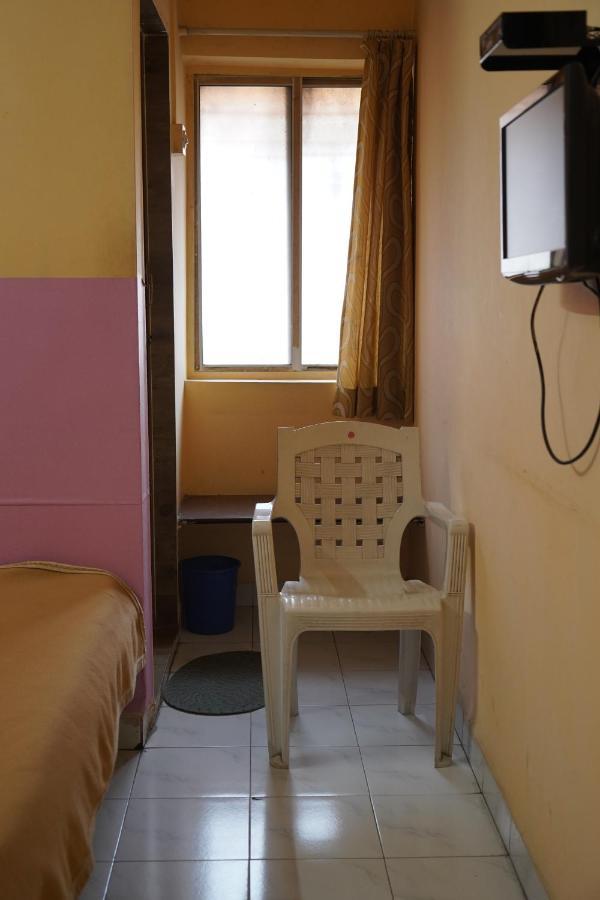 Hotel Rajesh كولهابور المظهر الخارجي الصورة