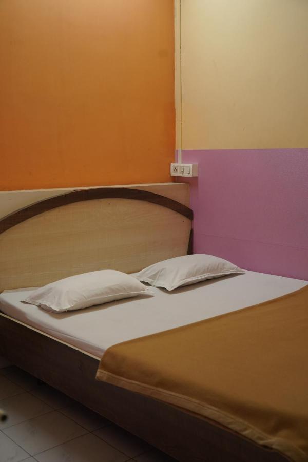 Hotel Rajesh كولهابور المظهر الخارجي الصورة
